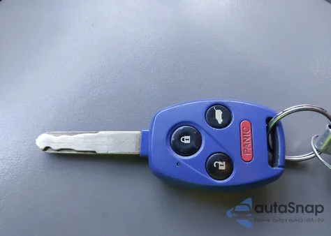 2009 Honda Pilot Touring from USA, damaged, VIN 5FNYF48929B004092